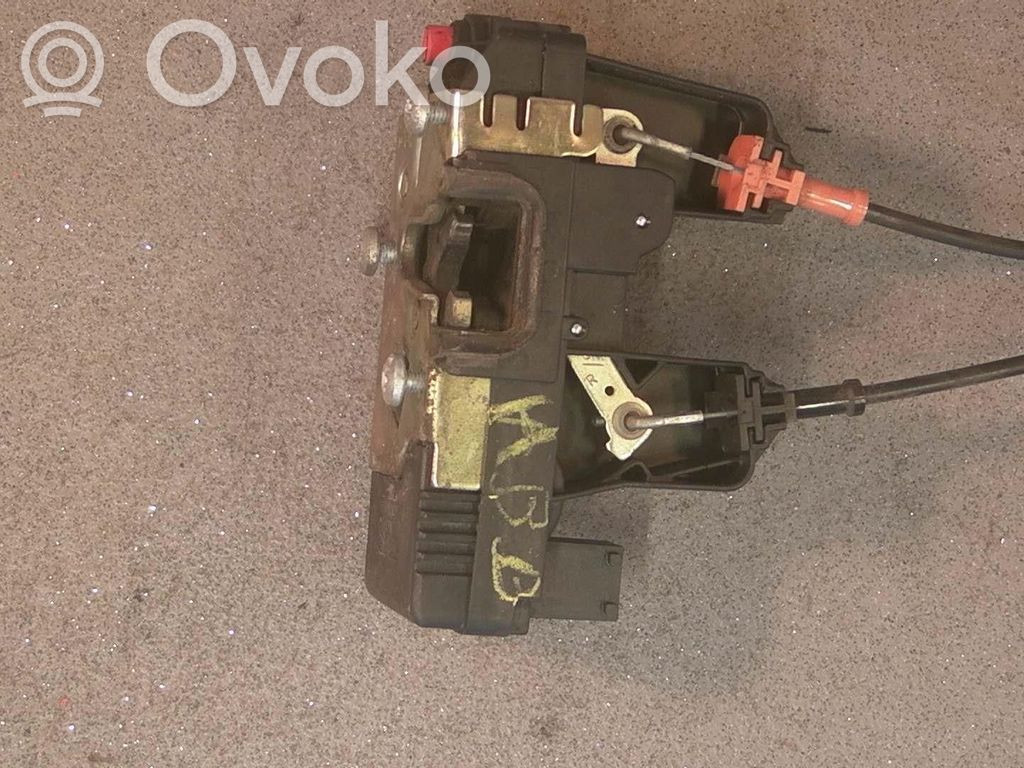 Opel Astra G Motor de bloqueo de puertas 