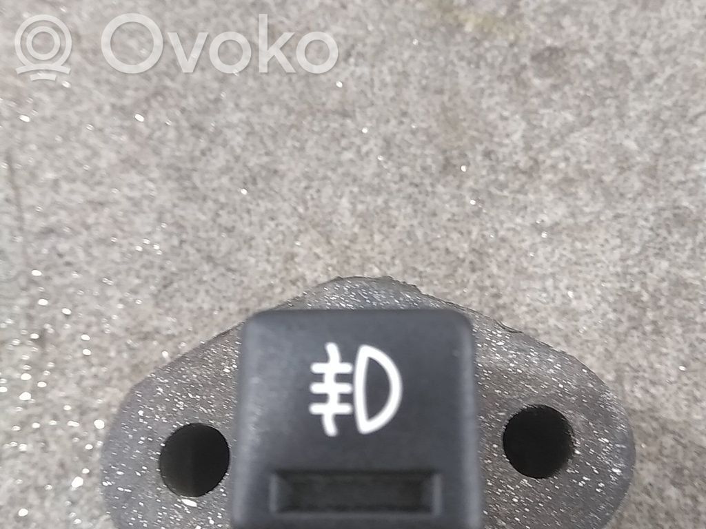 Valokatkaisija