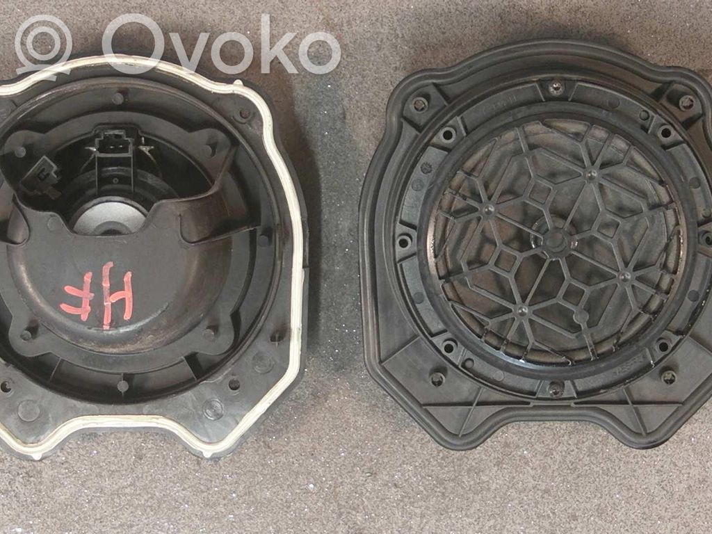 Haut-parleur de porte avant