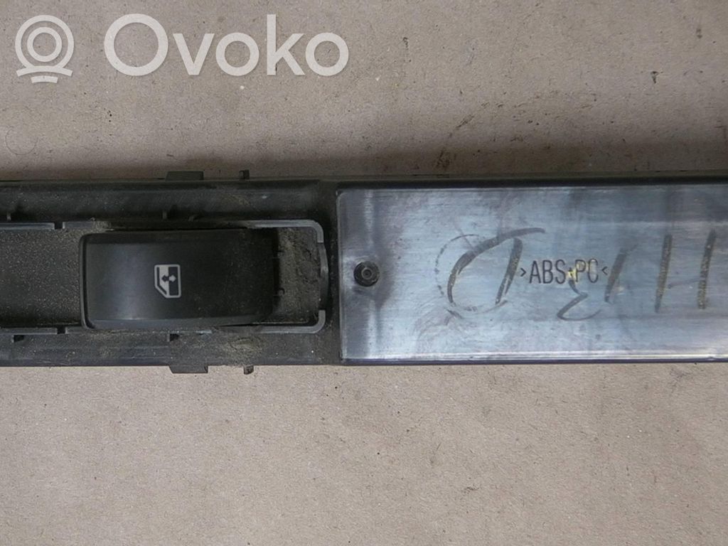 Electric window control switch   12803063