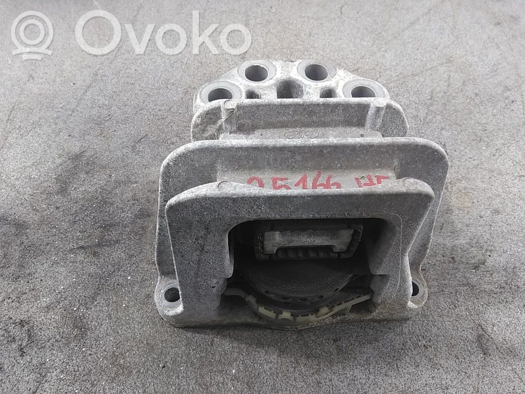 Engine mount bracket   GK216F012CC,GK216F012CC,2611960