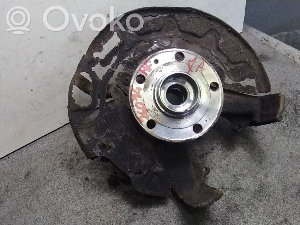 Achsschenkel vorne   5Q0407256N,5Q0407256P
