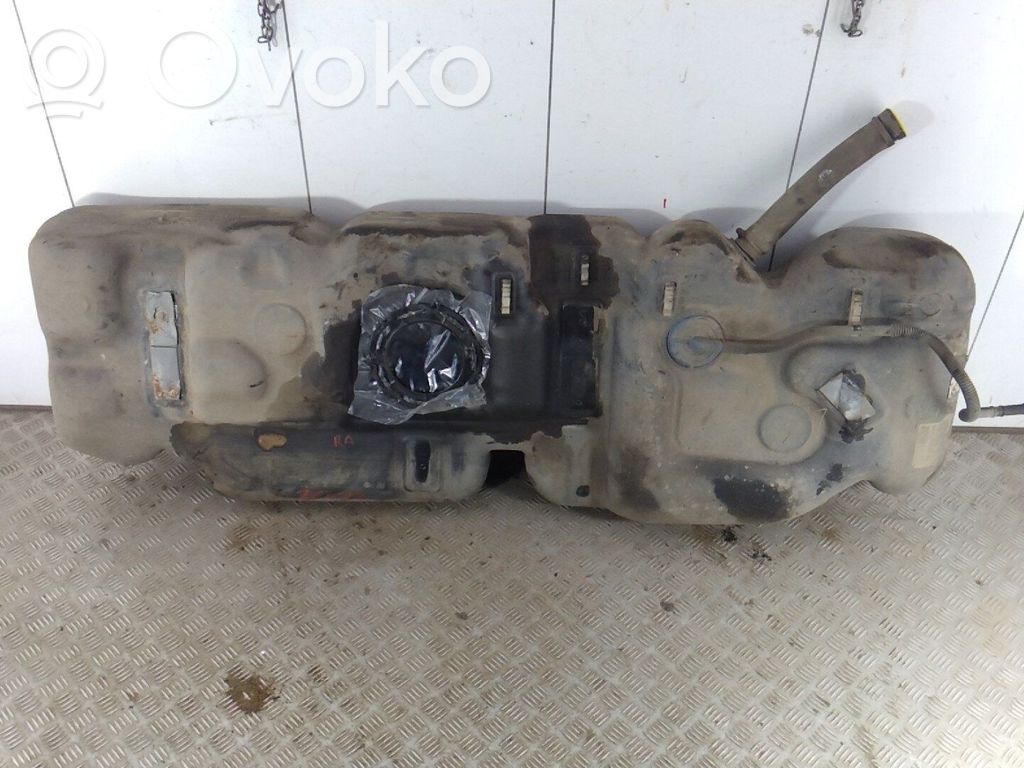 Fuel tank   2520086