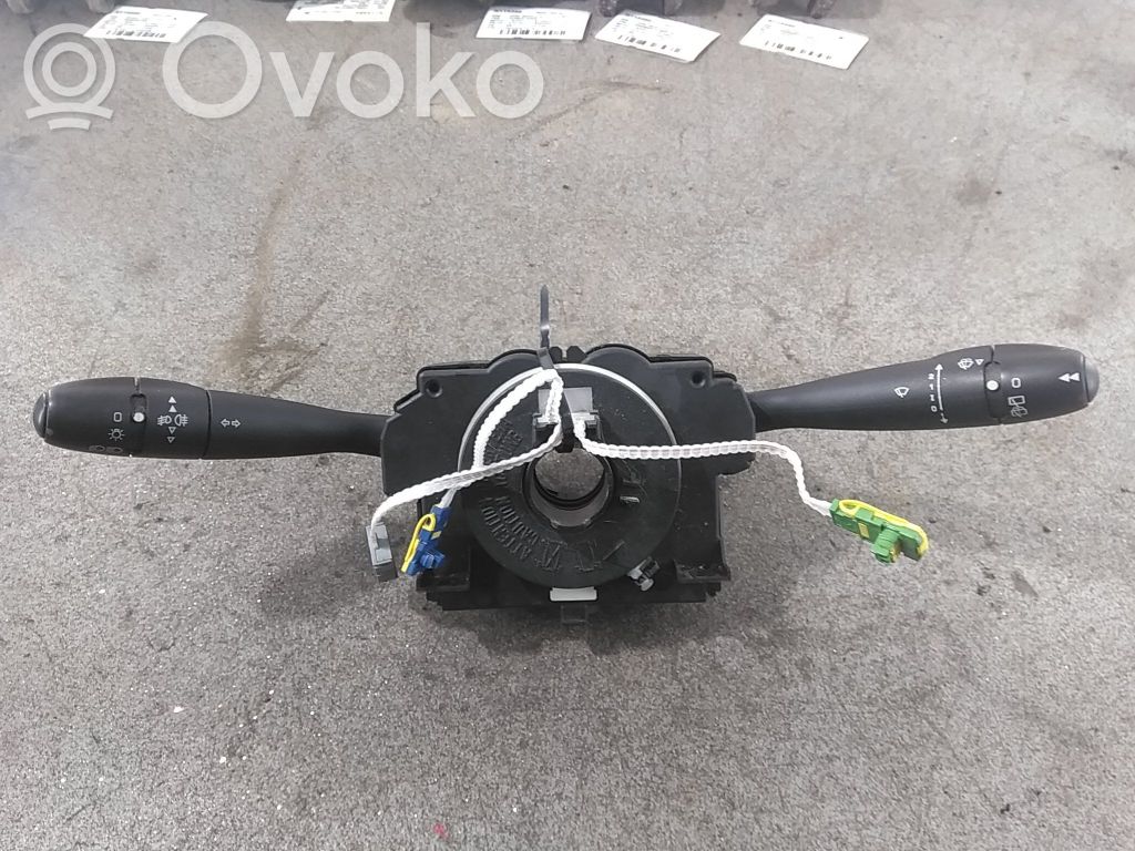 Peugeot 206 Wiper turn signal indicator stalk/switch 
