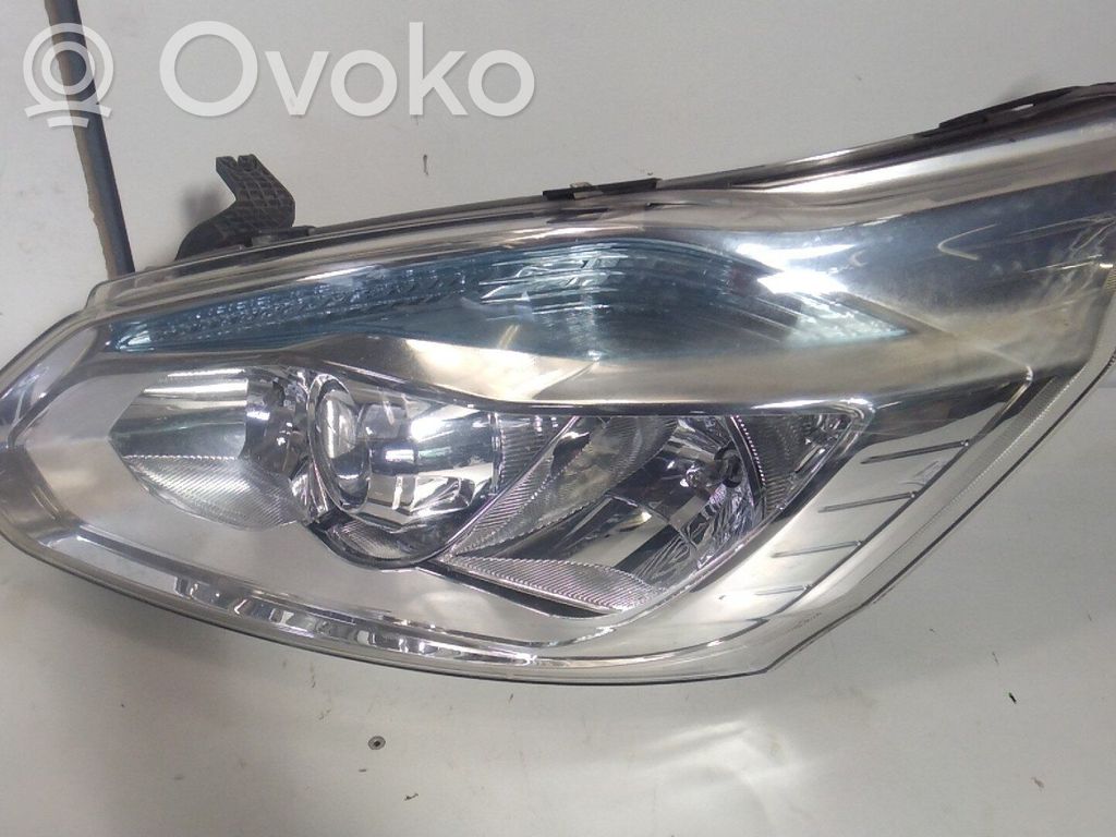 Ford Transit Custom Headlight/headlamp 