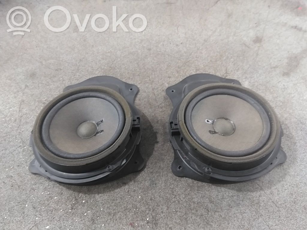 Altavoz de la puerta delantera   2STK,1702795