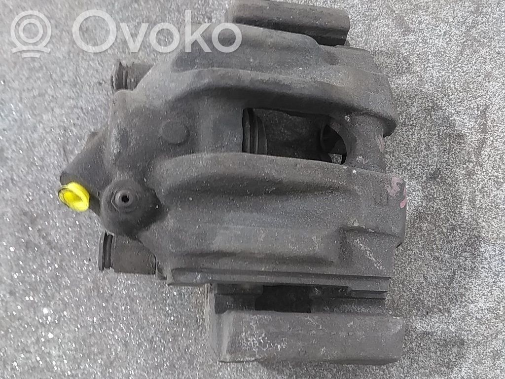 Front brake caliper   821059,34116766681