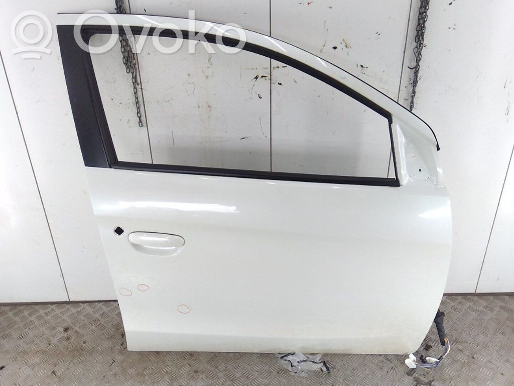 Mitsubishi Space Star Puerta delantera 