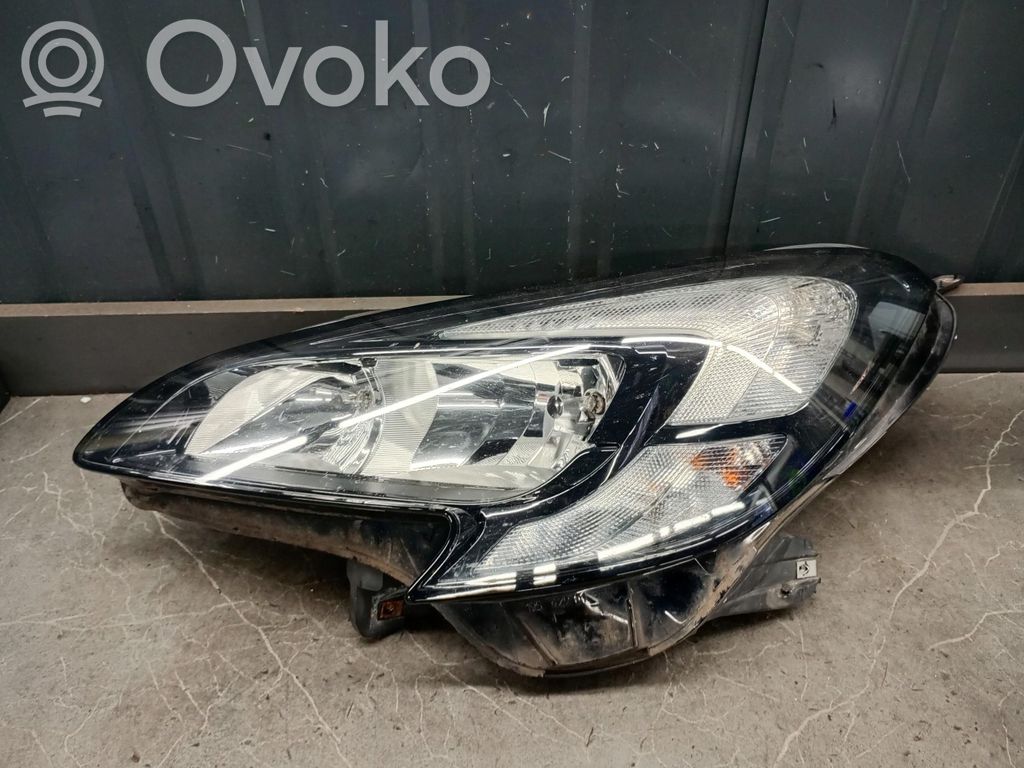 Opel Corsa E Headlight/headlamp 