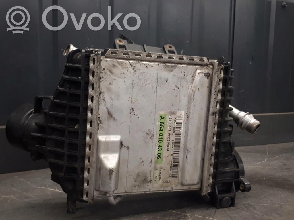 Mercedes-Benz Vito Viano W447 Radiator intercooler 