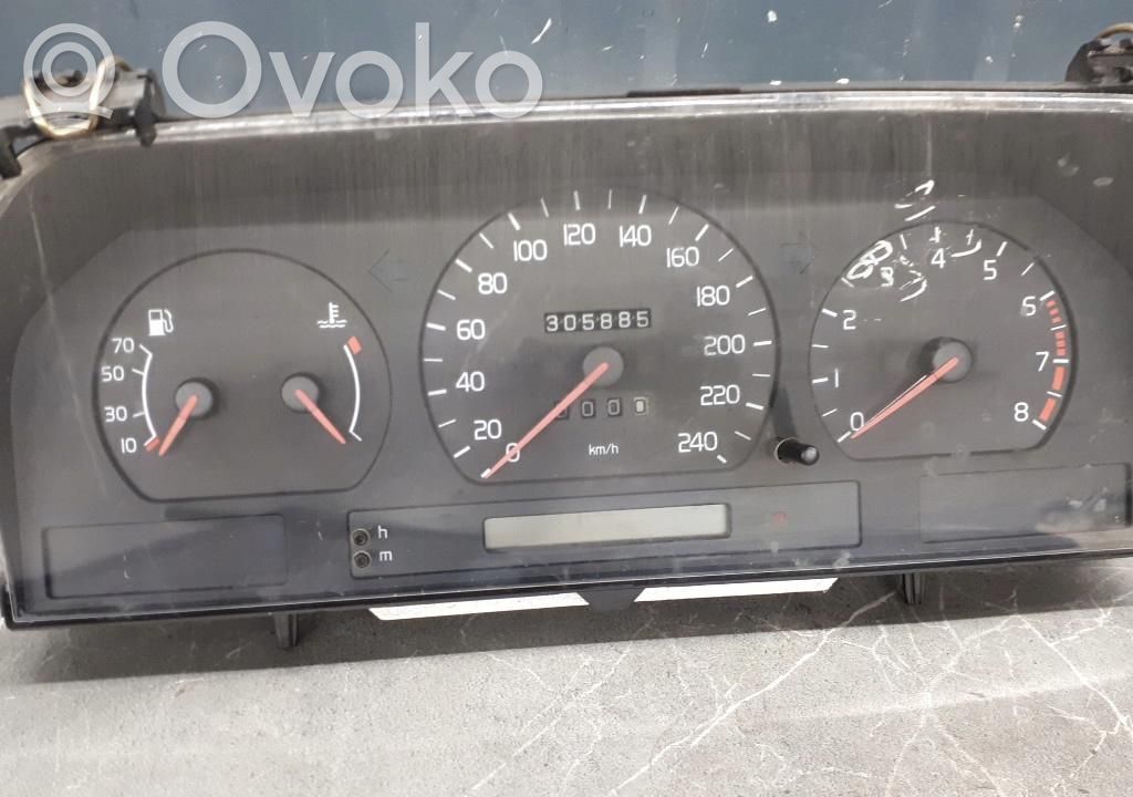 Volvo 850 Speedometer (instrument cluster) 