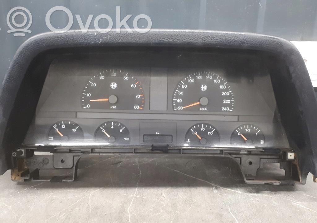 Alfa Romeo 6  119 Orologio 