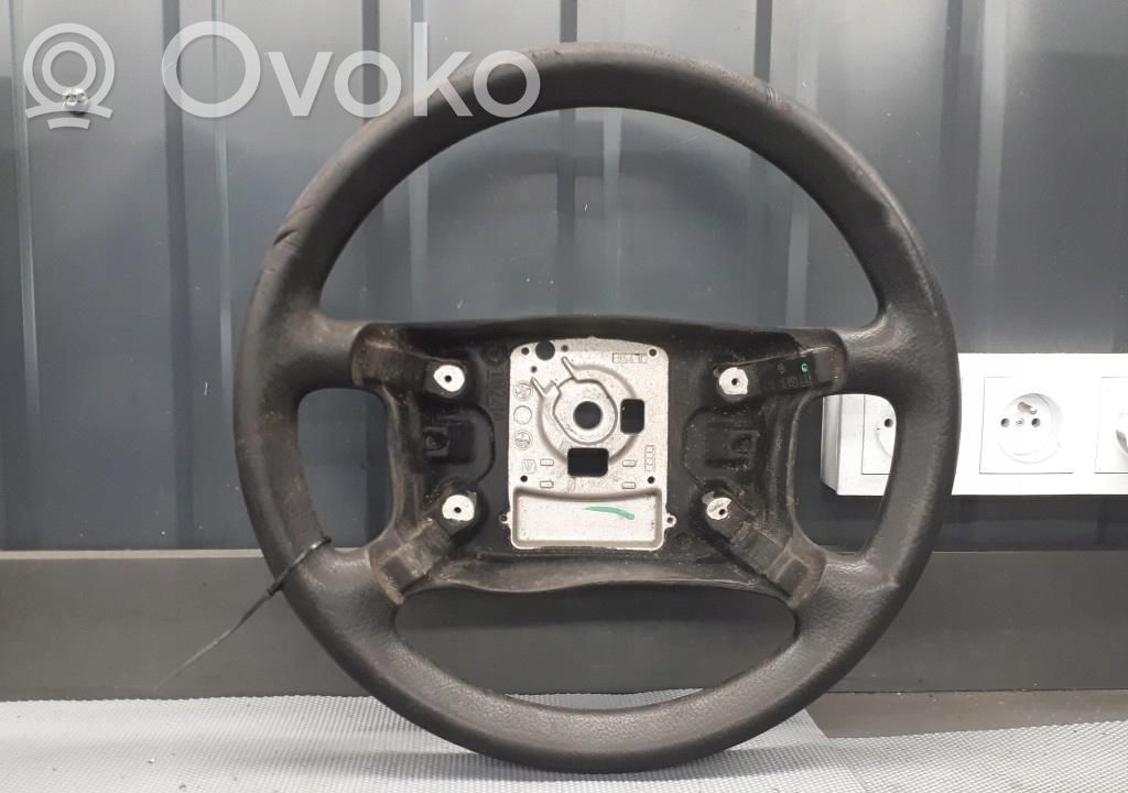 Audi A4 S4 B5 8D Ohjauspyörä 