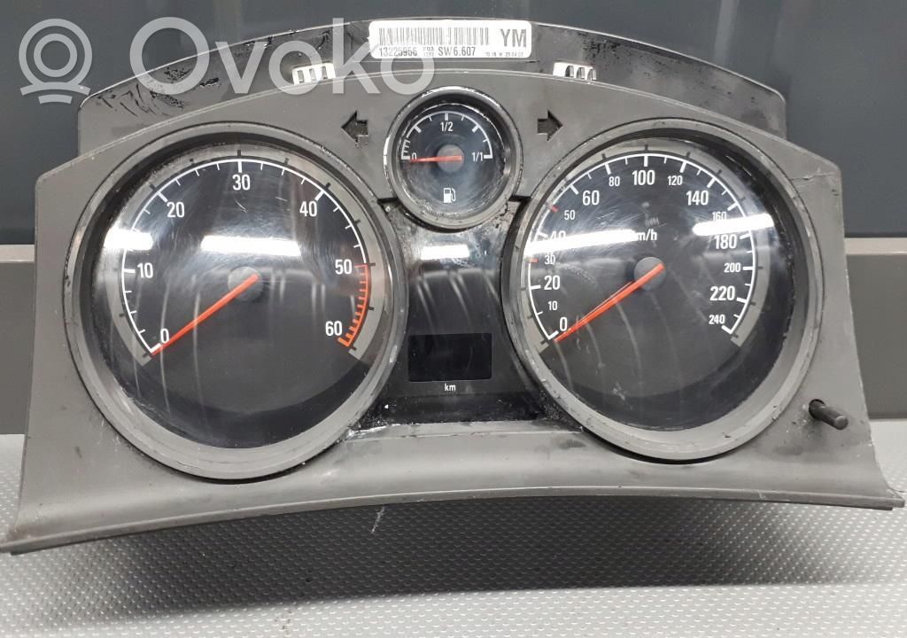 Opel Zafira B Licznik / Prędkościomierz 