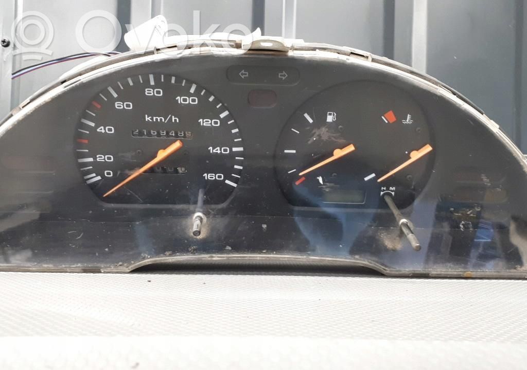 Nissan Vanette Tachimetro (quadro strumenti) 