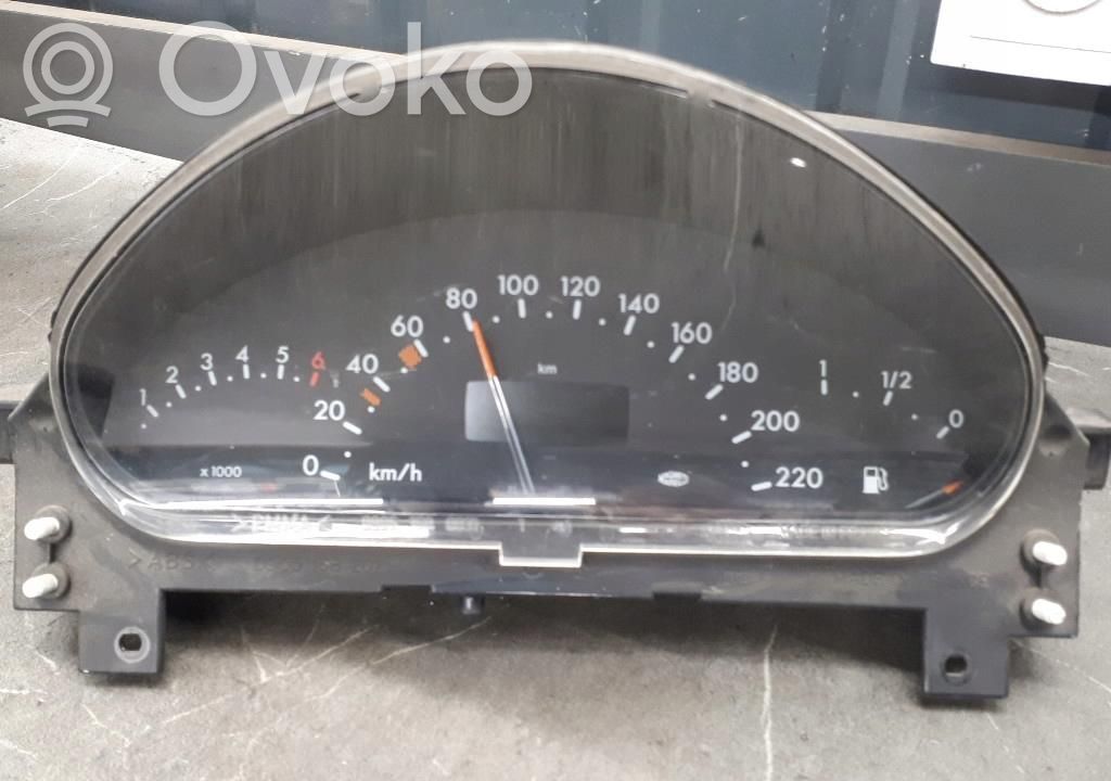 Mercedes-Benz A W168 Vitezometru (grup de instrumente) 