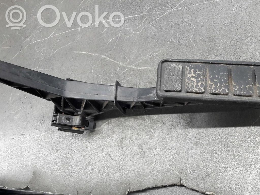 Volvo S90, V90 Kaasupoljin 