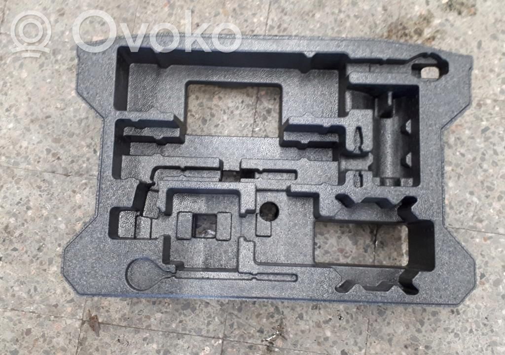 Suzuki SX4 Wkład koła zapasowego 