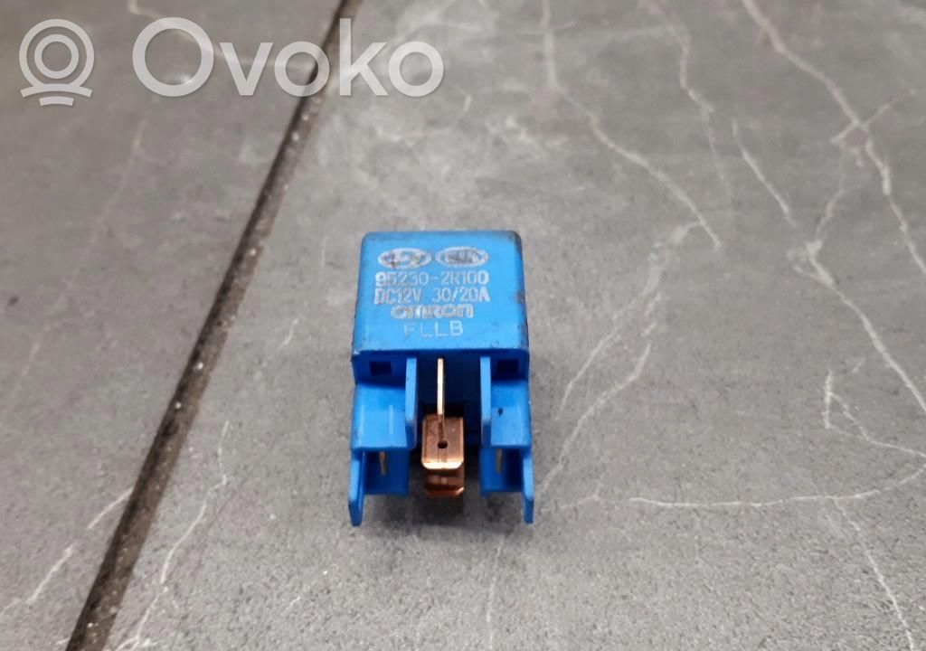 Hyundai i30 Polttoainepumpun rele 