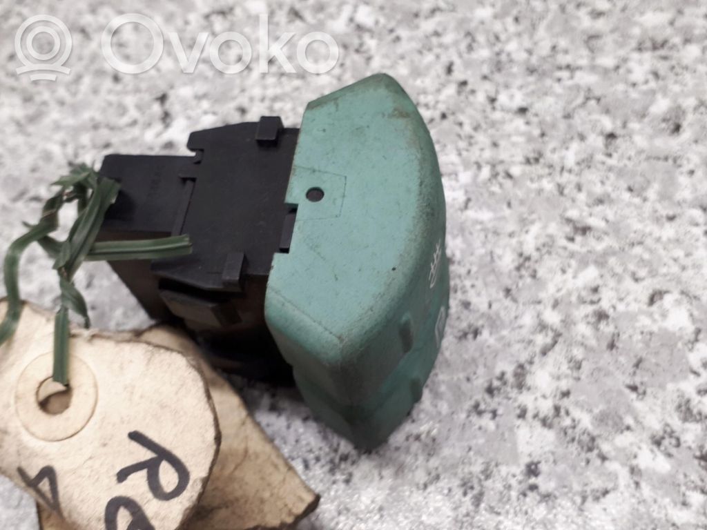 Renault Twingo I Quarter vent window switch 