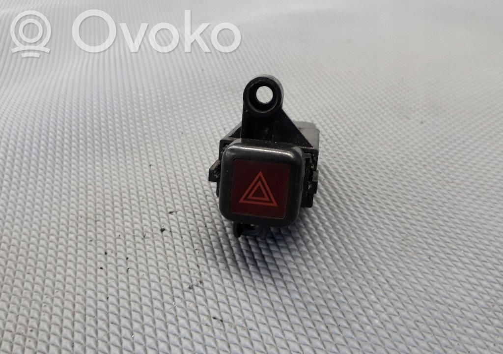 Toyota Corolla E90 Botón interruptor de luz de peligro 