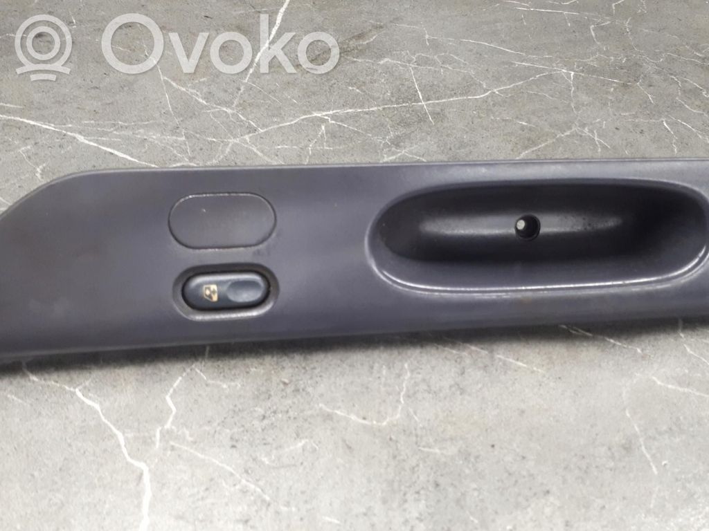 Renault Espace III Quarter vent window switch 