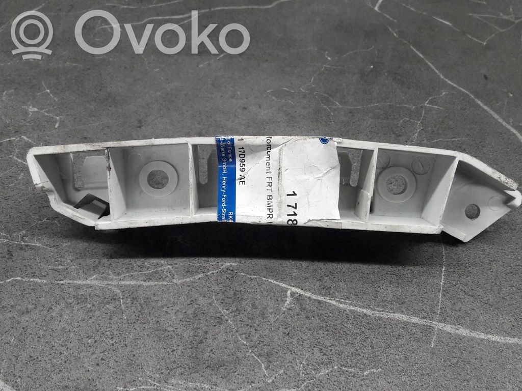 Ford Focus Rear bumper mounting bracket 