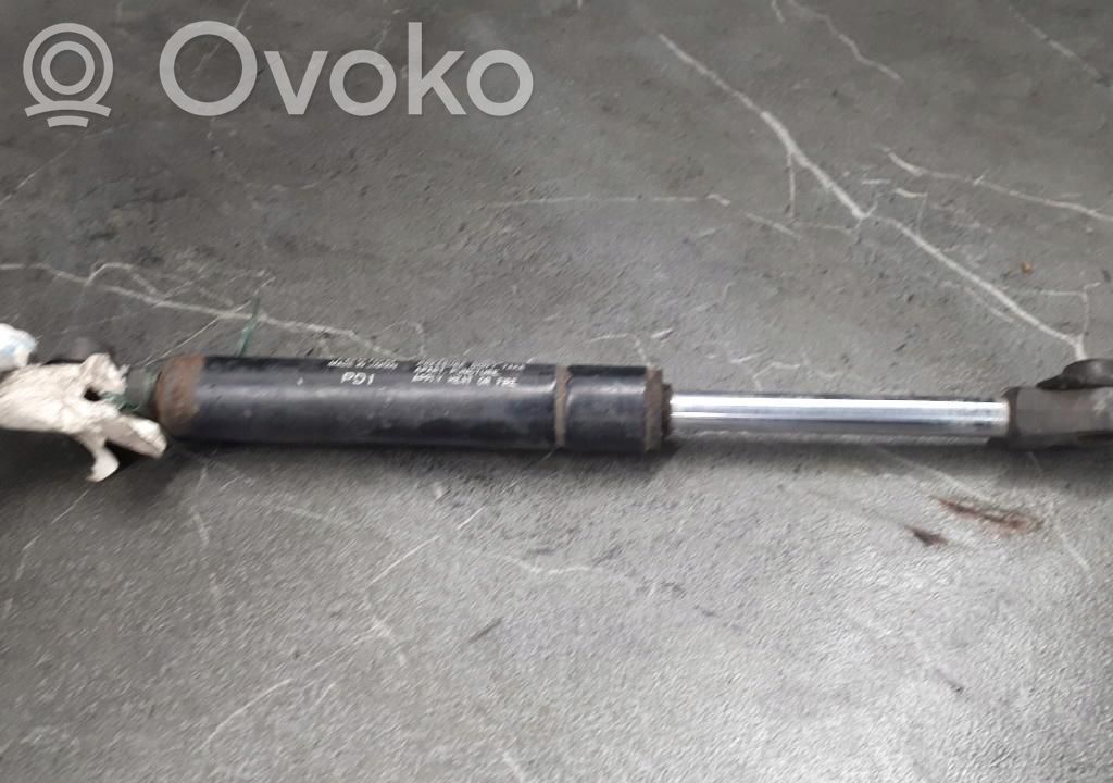 Mazda 121 SM Tailgate strut 