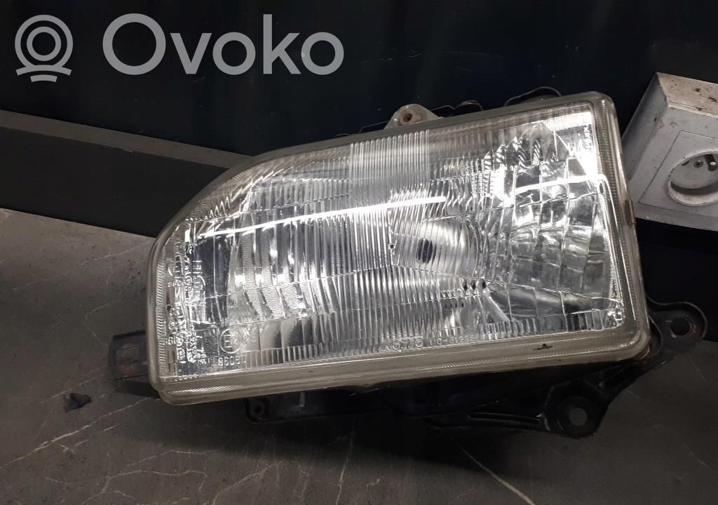 Mazda 121 Headlight/headlamp 