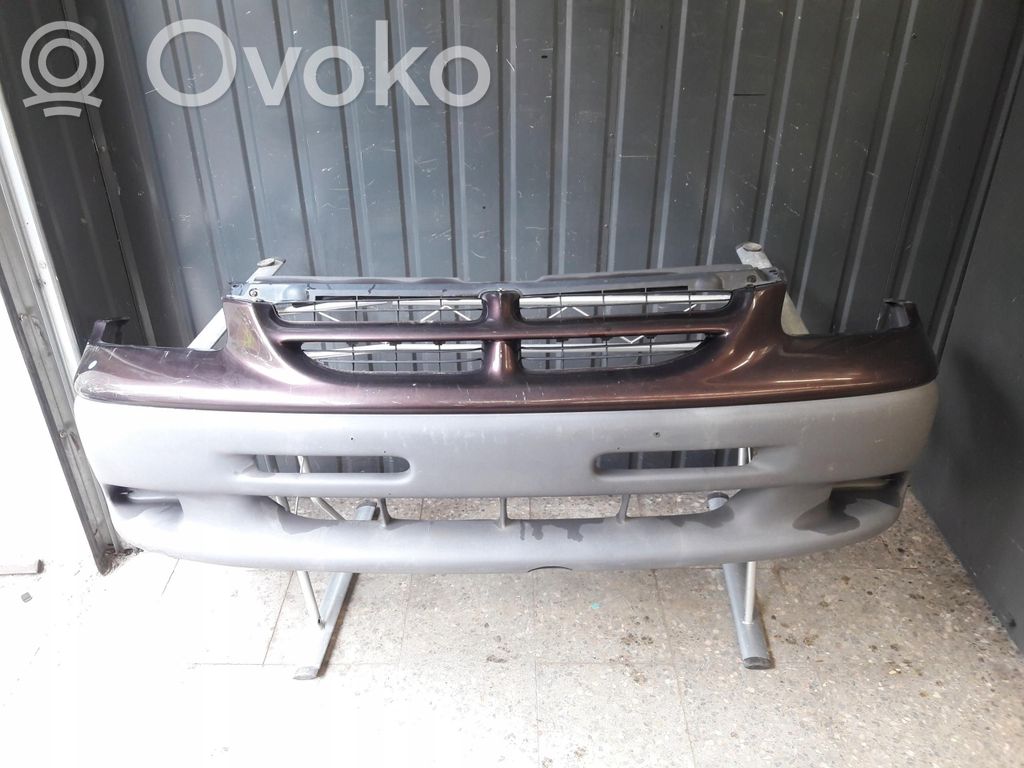 Chrysler Grand Voyager III Priekinis bamperis 