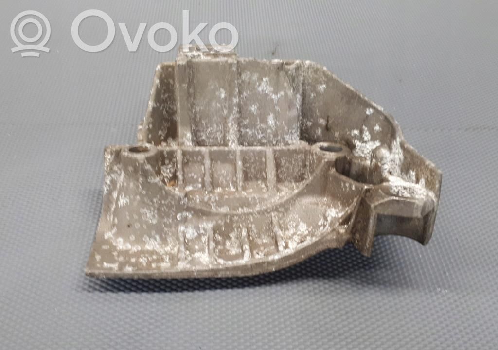 Renault Scenic I Engine mounting bracket 