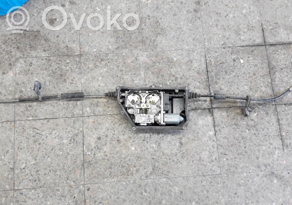 BMW 7 E65 E66 Rokas bremzes mehānisms (salonā) 