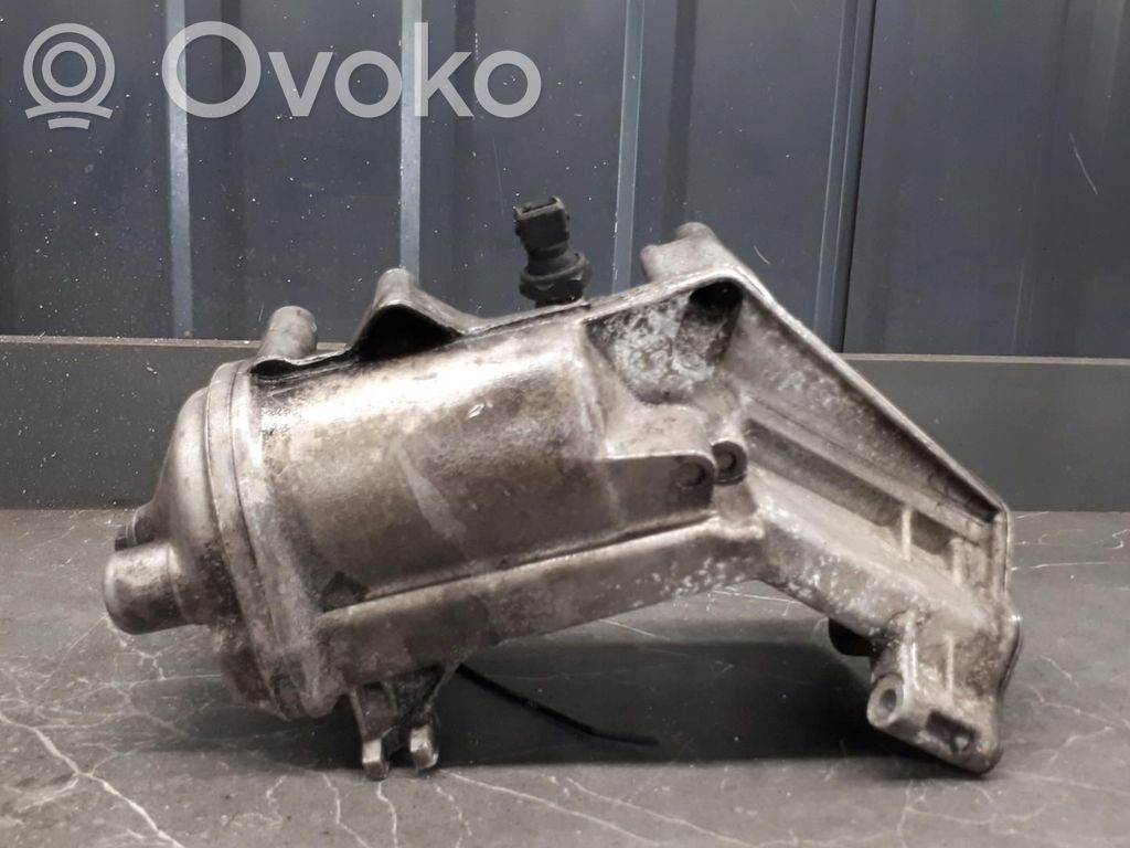 BMW 3 E36 Öljynsuodattimen kannake 