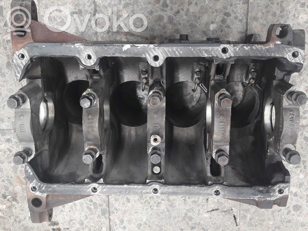 Alfa Romeo 147 Engine block 