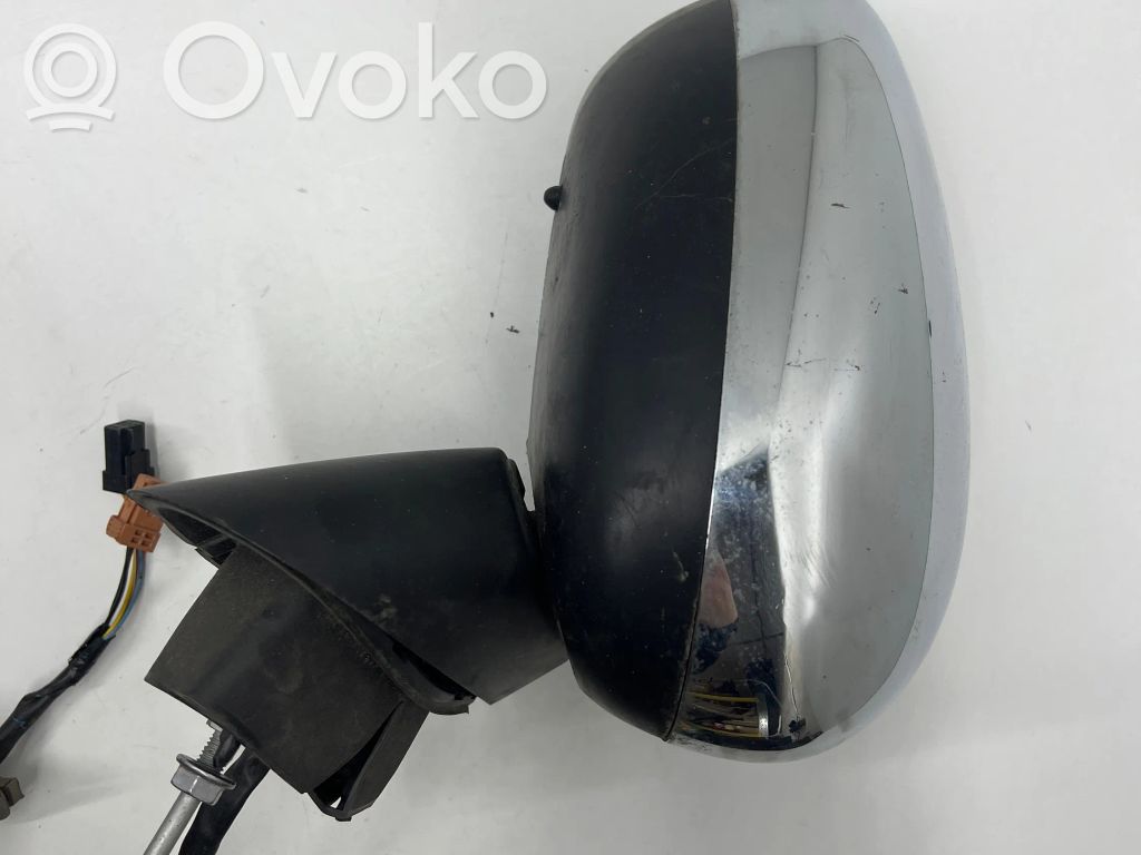 Elektryczne lusterko boczne drzwi przednich   232676024