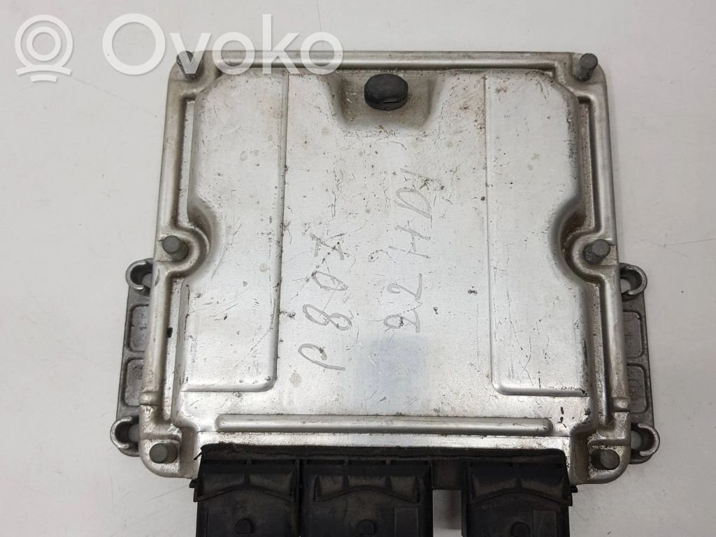 Peugeot 807 Engine control unit/module 