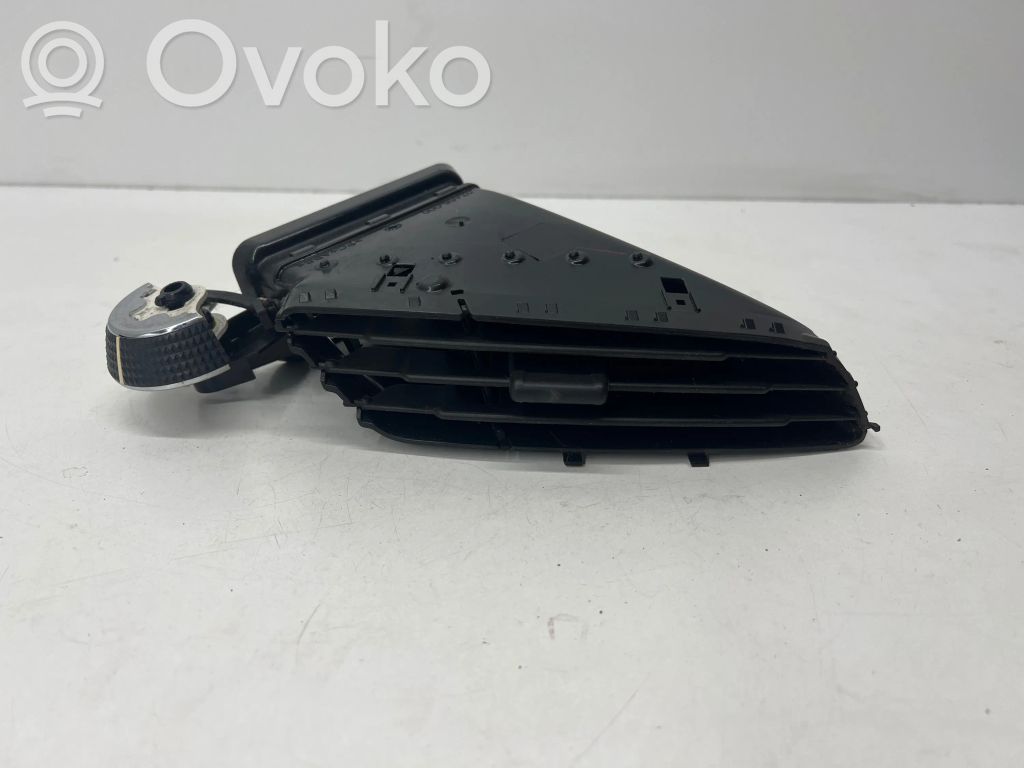 Ford C-MAX II Dysze / Kratki środkowego nawiewu deski rozdzielczej 