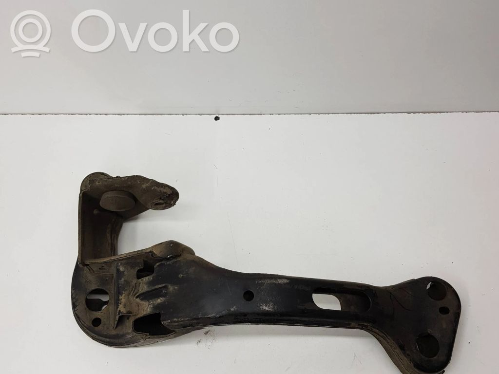 BMW X3 E83 Gearbox mounting bracket 
