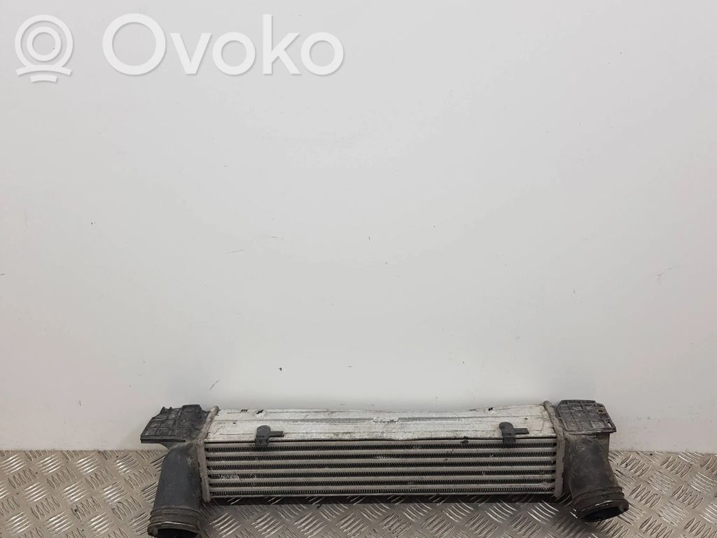 BMW 3 E90 E91 Interkūlerio radiatorius 