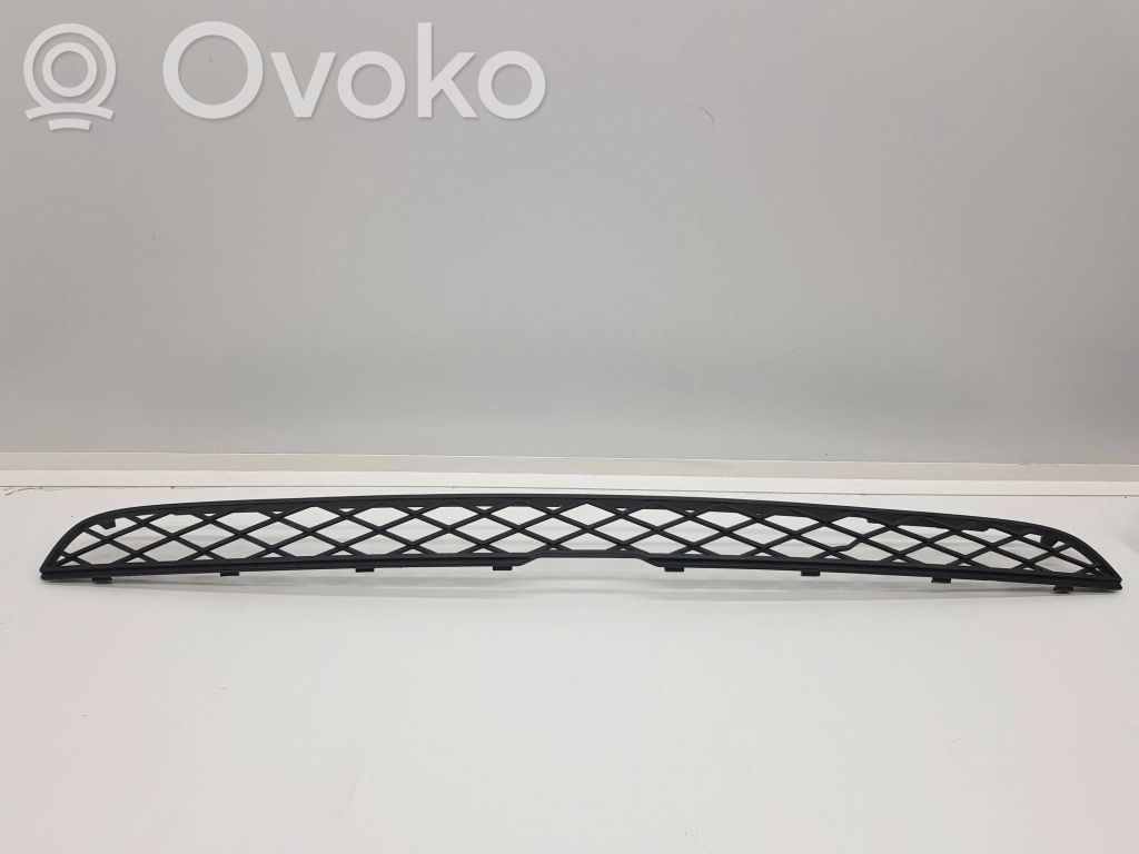 BMW X5 E70 Front bumper upper radiator grill 