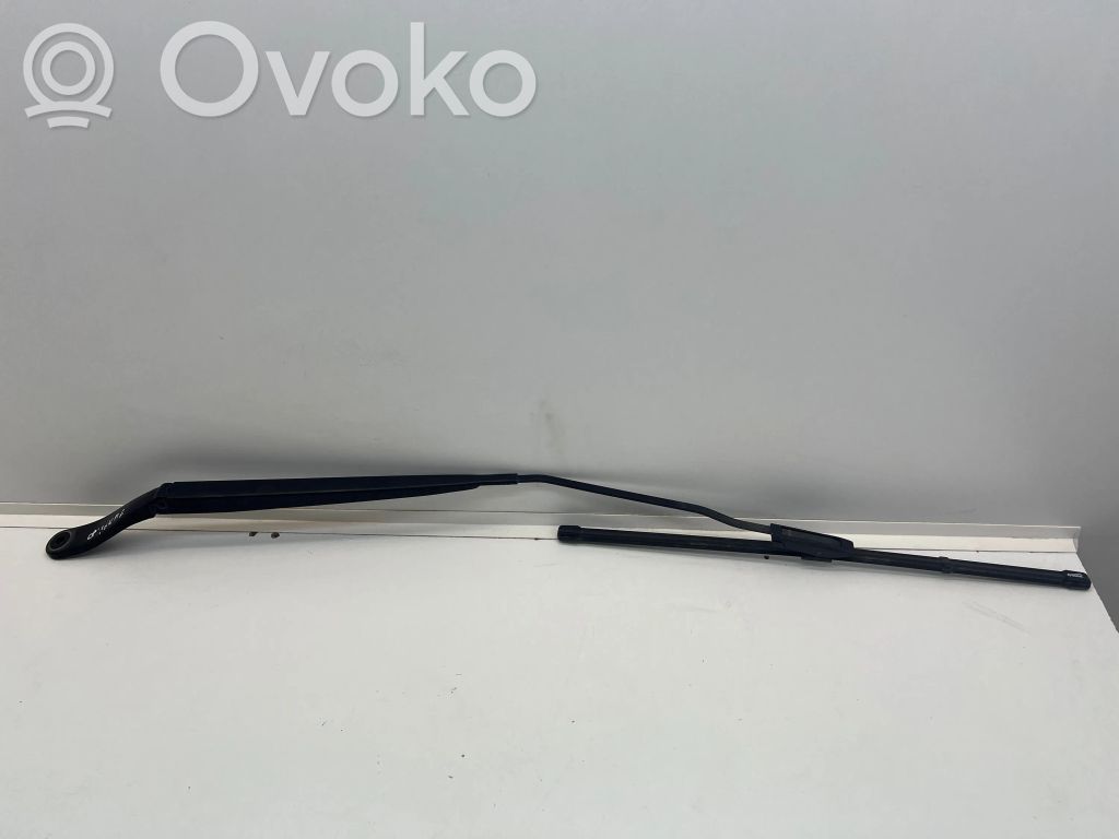 Citroen Jumpy Front wiper blade arm 