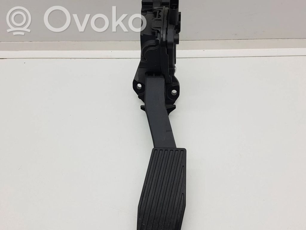 Opel Astra K Gaspedal 
