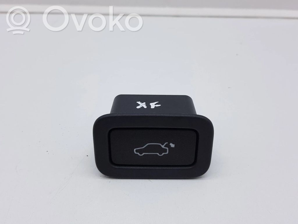 Jaguar XF X260 Tailgate/boot open switch button 