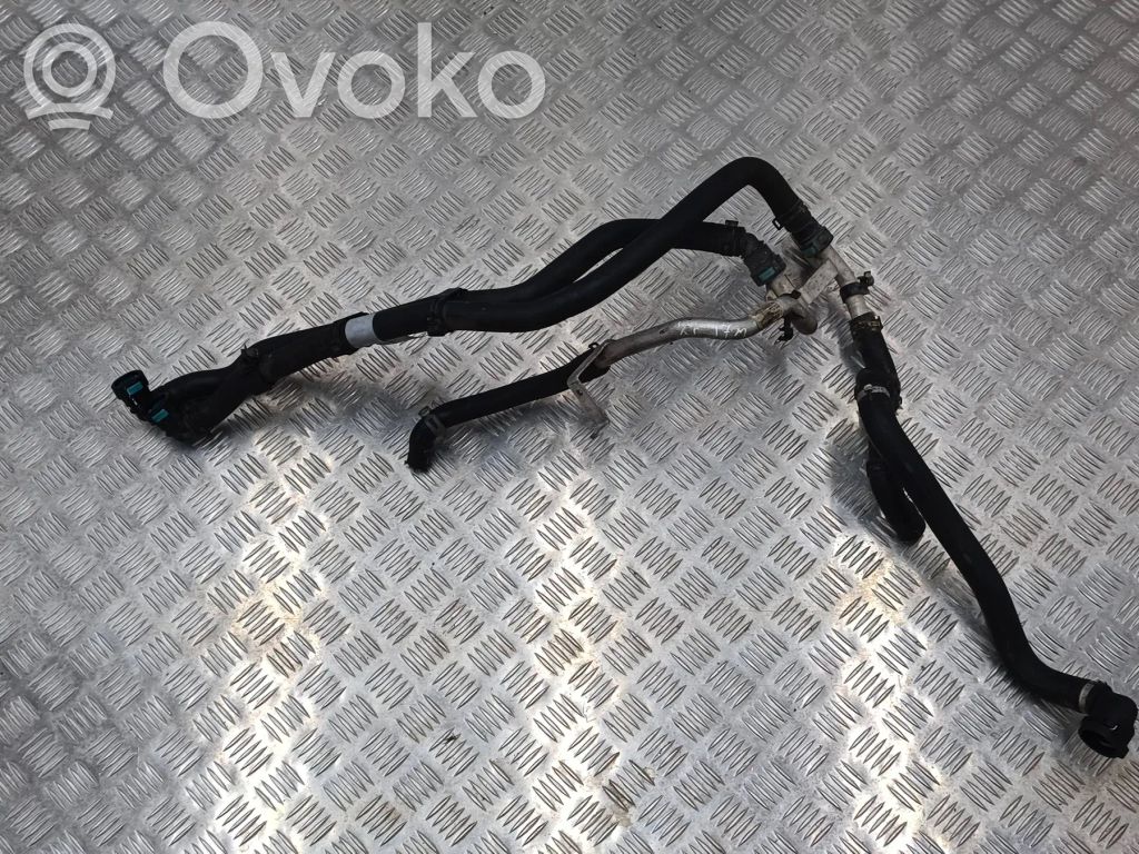 Jaguar XF X260 Engine coolant pipe/hose 