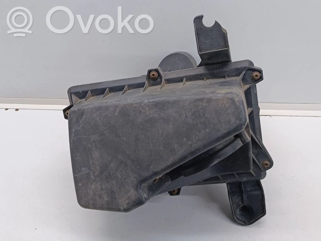 Volvo C30 Air filter box 
