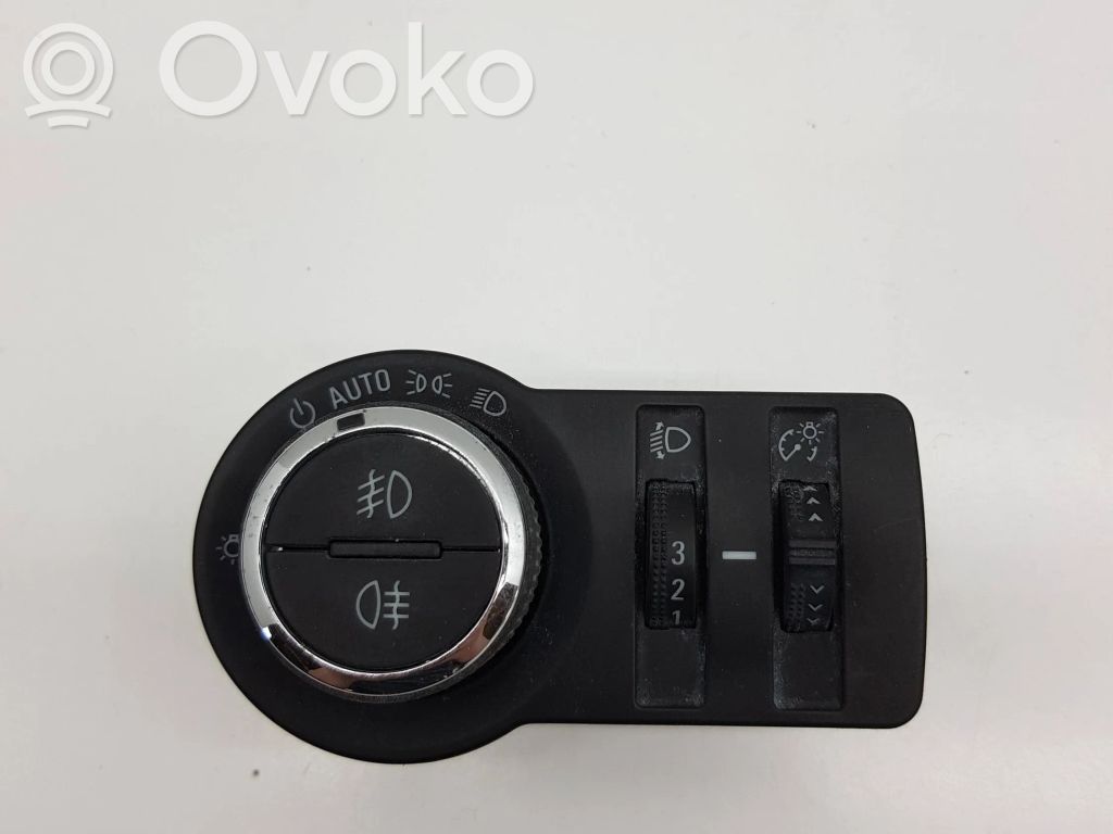 Chevrolet Trax Light switch 