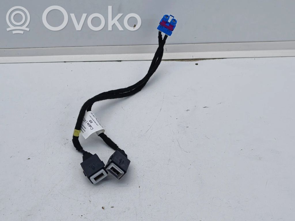 Peugeot 508 II Enchufe conector USB 