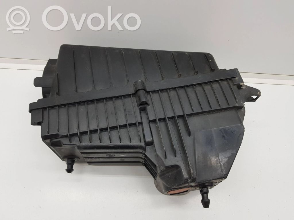 Alfa Romeo Stelvio Obudowa filtra powietrza 