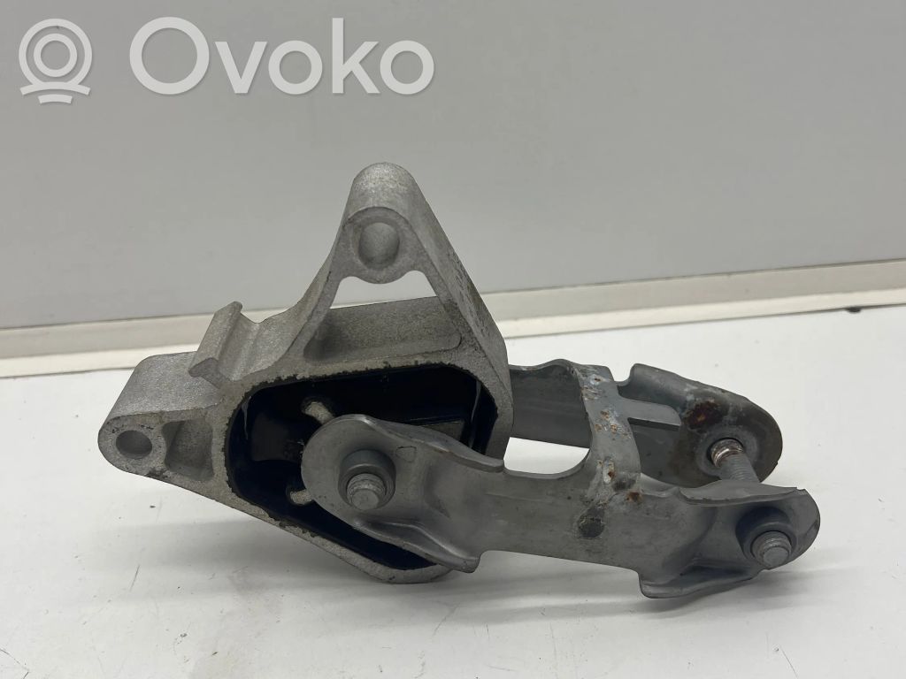 Engine mount bracket   A2462400809,ZGS011