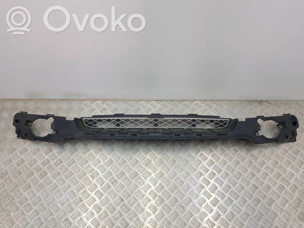 BMW X5 E70 Grotelės apatinės (trijų dalių) 